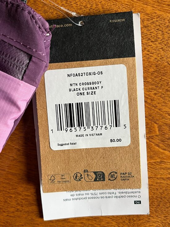 The North Face Mountain Crossbody bag NWT - Picture 4 of 11